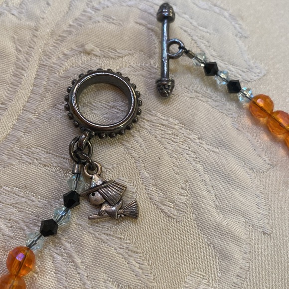 Pamela Reece Originals-porcelain Witch-boot & crystal necklace/earrings set - Picture 4 of 5